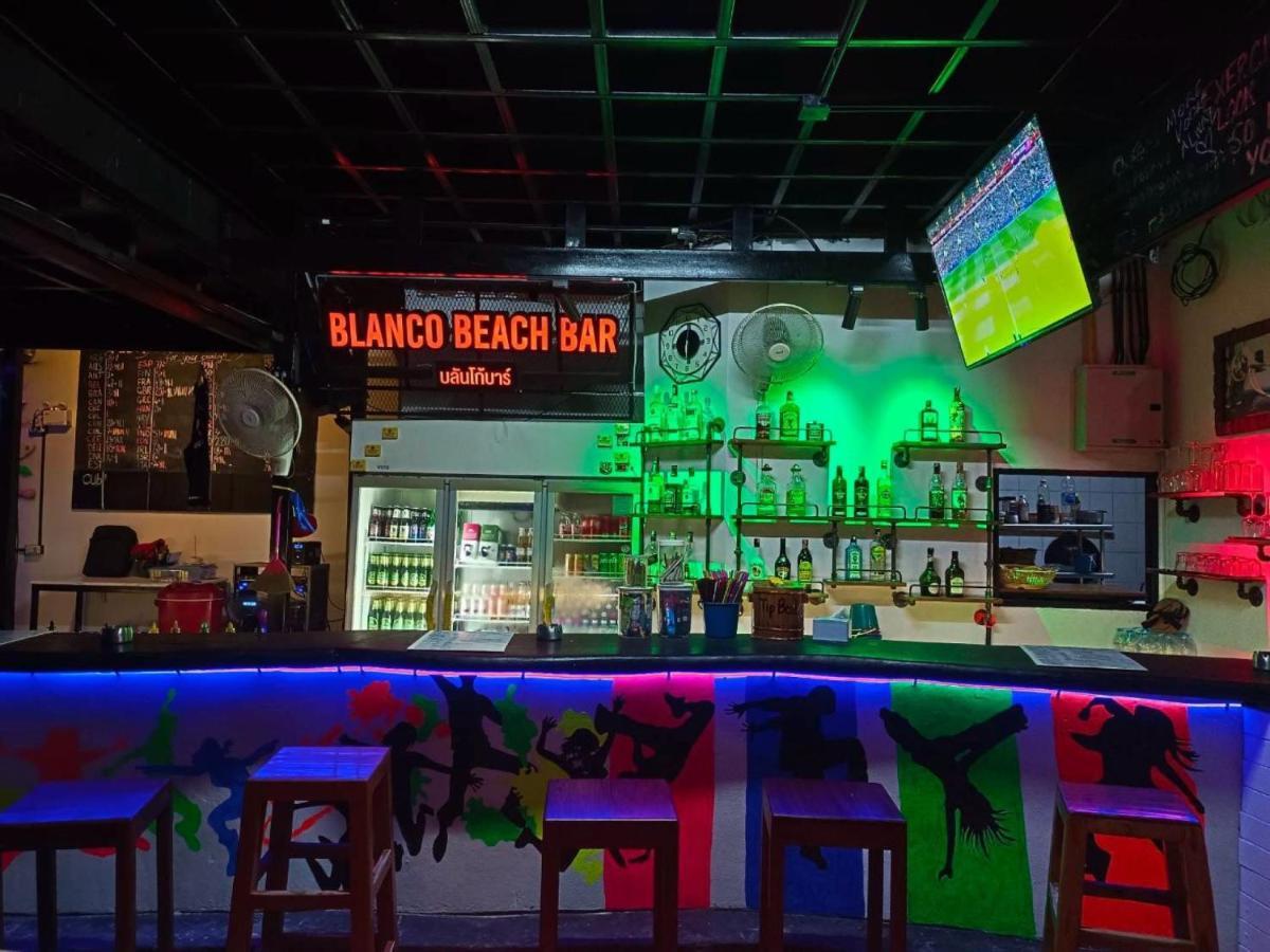 Blanco Beach Bar Hostel Ko Phi Phi Zewnętrze zdjęcie