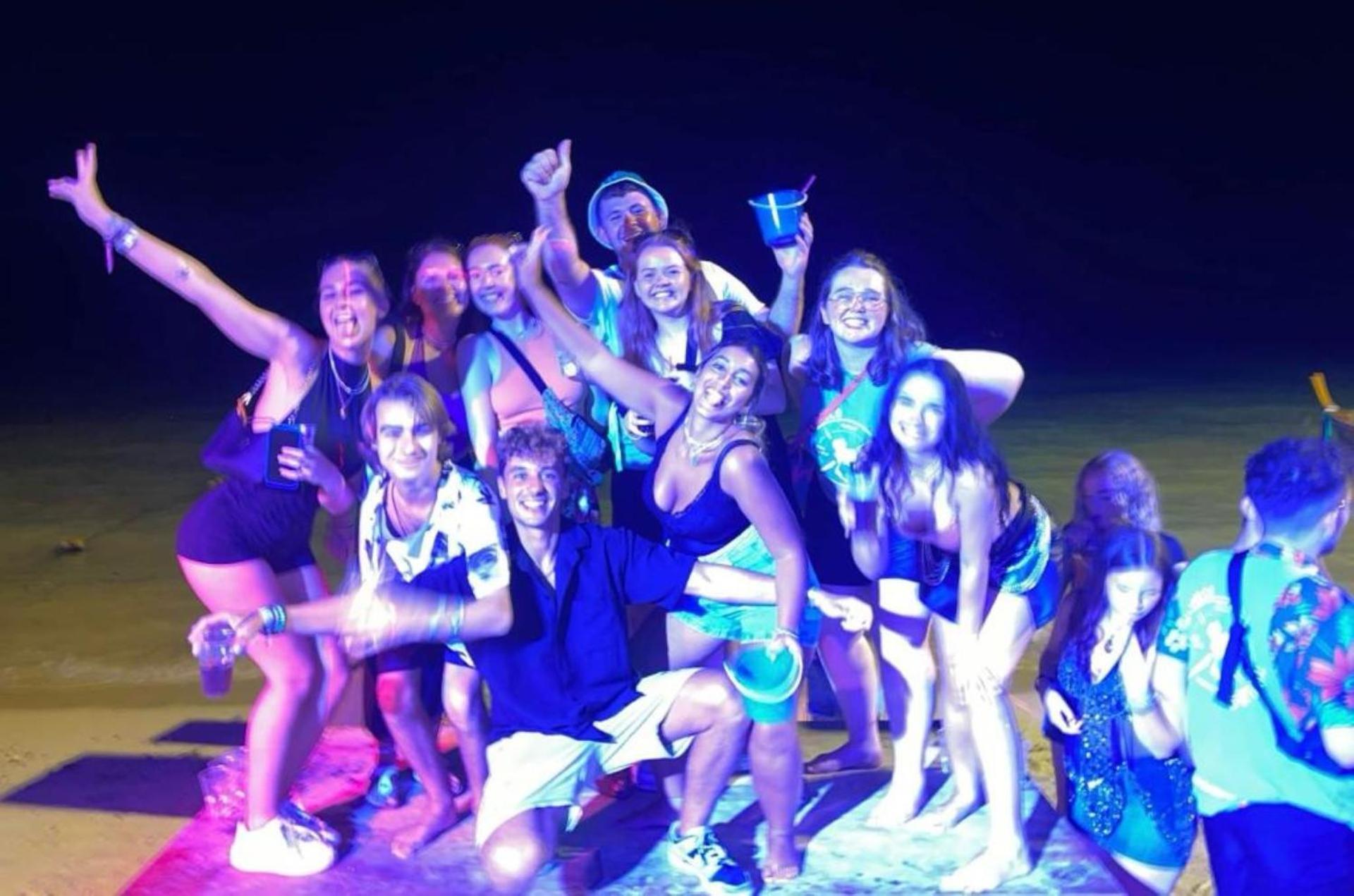 Blanco Beach Bar Hostel Ko Phi Phi Zewnętrze zdjęcie